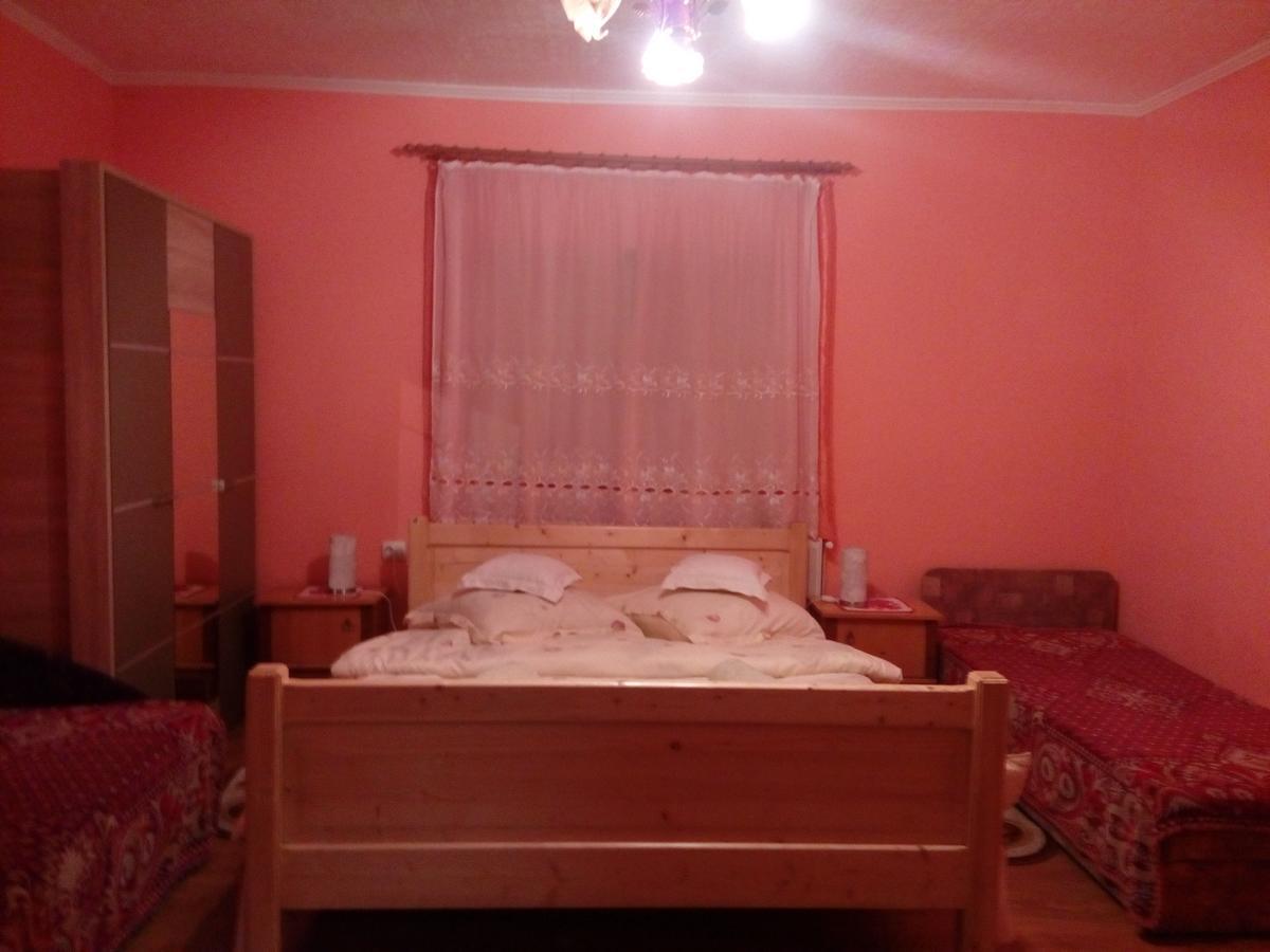 Csergo Ildiko Vendeghaz Hotel Lăzarea Eksteriør billede